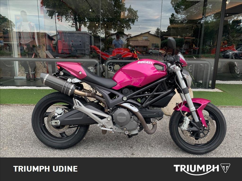 DUCATI Monster 696 
