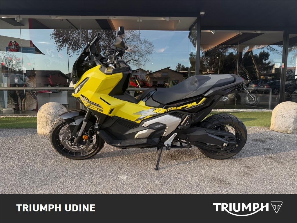 HONDA X-ADV 750 DCT Abs