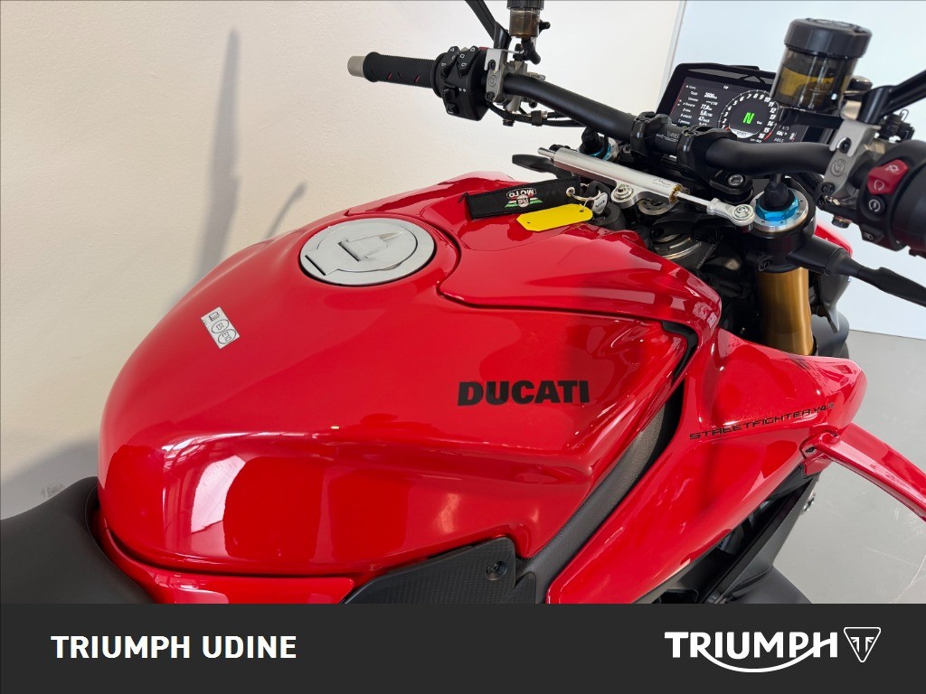 DUCATI Streetfighter V4 1100 S Red